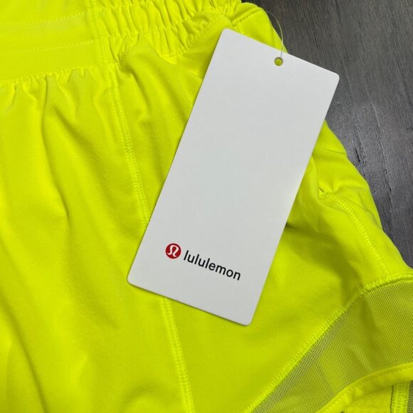 Lululemon NWT Hotty Hot Low-Rise Lined Short 4" Electric Lemon - Picture 5 of 9